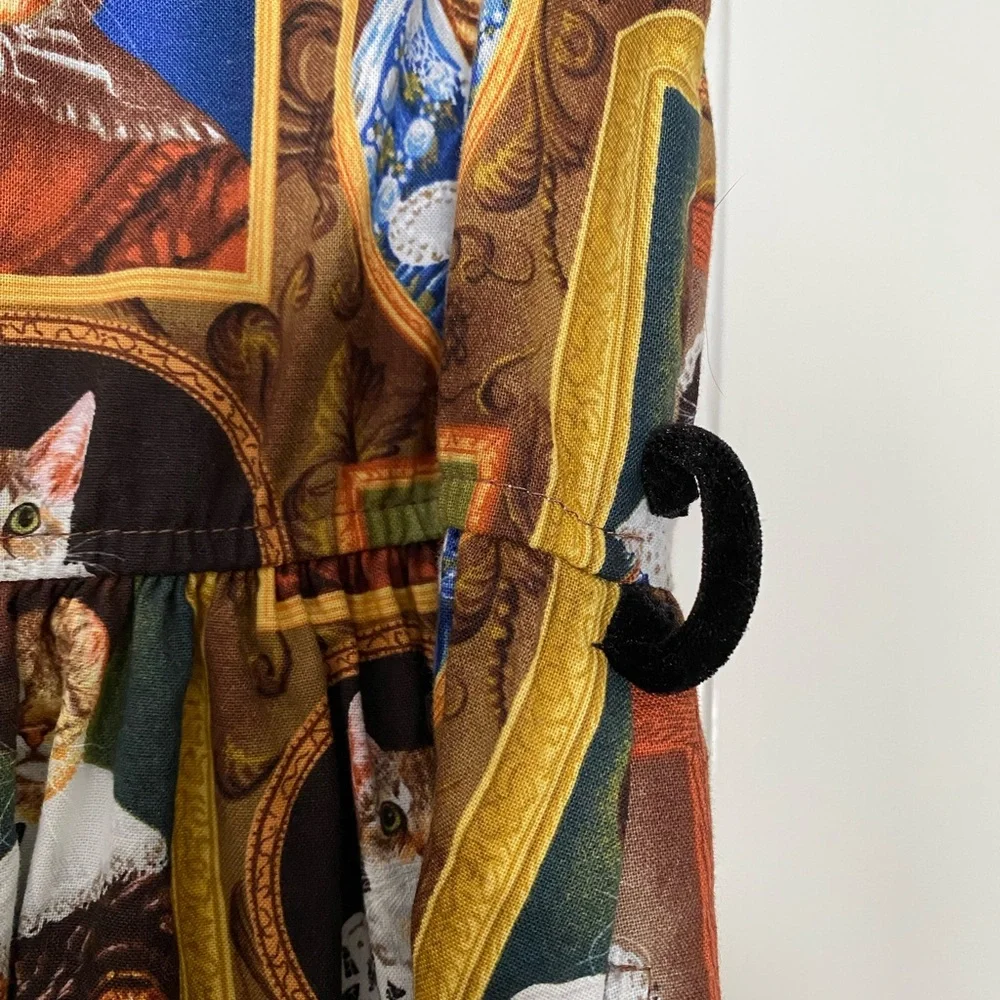 Retrolicious Renaissance Cats Dress - Picture 3 of 4